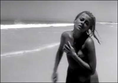 Quelle est la première actrice à avoir posé nue dans un film, dans les années 60 ?