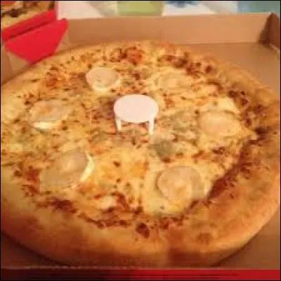 En regardant correctement cette pizza, vous verrez qu'elle est aux...