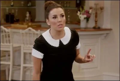 Dans quelle série dont elle est la productrice apparaît-elle en 2016 ?