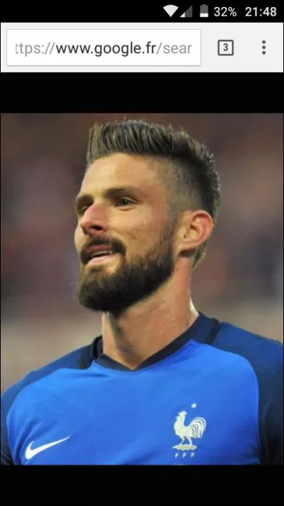 Dans quel club évoluait Giroud avant Arsenal ?