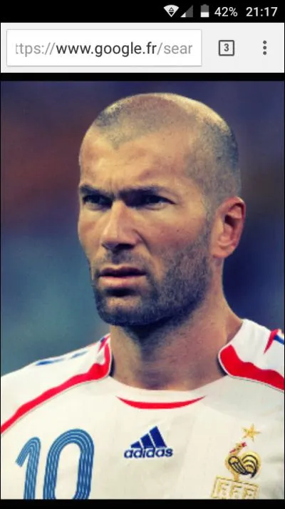 A quel joueur Zidane a-t-il donné son fameux "coup de boule" ?