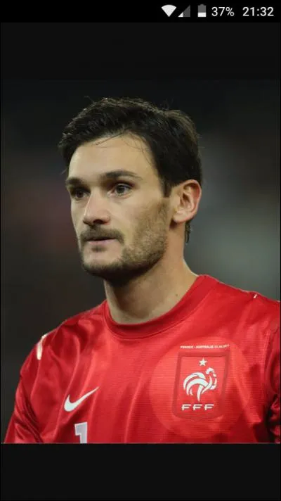 Dans quel club évoluait Hugo lloris en 2005 ?