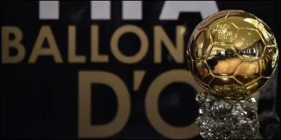Qui est sacré Ballon d'or de l'année 2000 ?