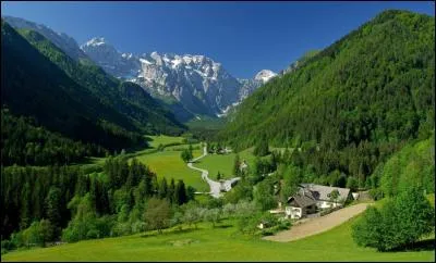 Dans quel pays pourrez-vous aller skier dans les Alpes juliennes ?