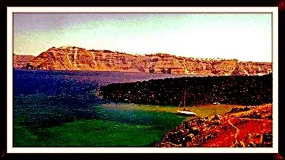 Quel volcan est à l'origine de la destruction de l'île de Thea en 1646 av. J-.C. et dont l'éruption fut 100 fois plus forte que celle du Vésuve ?