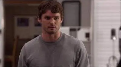 Saison 6 - Lucas reçoit l'aide de Julian Baker pour produire son film, que se passe-t-il ?