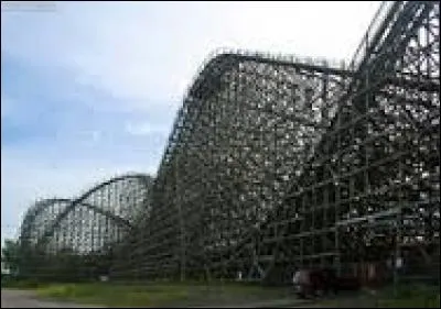 Le monstre a été construit en quelle année?