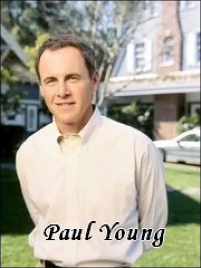 Qui est cet homme : mari de Mary-Alice et père de Zach. C'est un homme froid et mystérieux ?