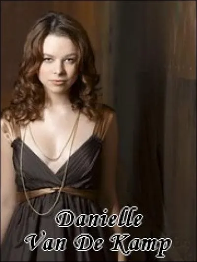 C'est la fille de Bree et Rex. C'est la soeur de Andrew. C'est une adolescente plutôt superficielle qui se préoccupe en premier de sa personne au lieu des problèmes de la famille ?