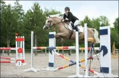 La position lorsque l'on saute s'appelle :