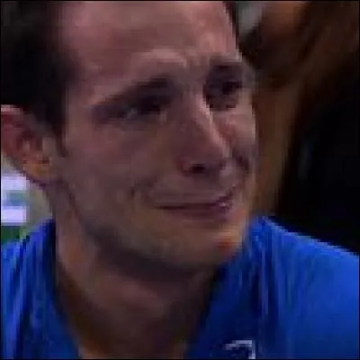 Quel est le record du monde du saut à la perche de Renaud Lavillenie ?