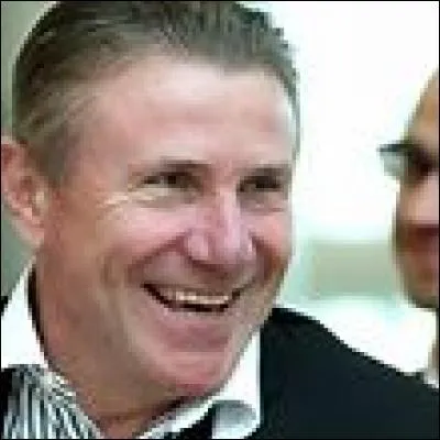 Quel était l'ancien recordman du monde du saut à la perche ?