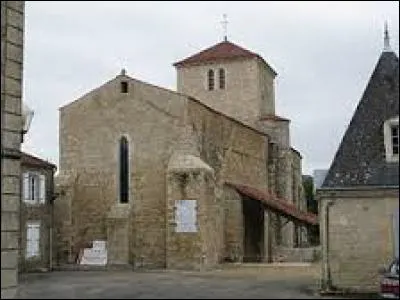 Enfin, notre p&eacute;riple s'arr&ecirc;te &agrave; Saint-Martin-Lars-en-Sainte-Hermine. Nous sommes en Vend&eacute;e, en r&eacute;gion ...