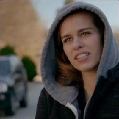 Quel est le nom de famille de Penny, la petite amie de Matt dans la saison 7 ?