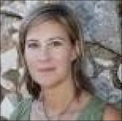 Quel mets Mme Belesta sert-elle à Arnaud Mougin ?