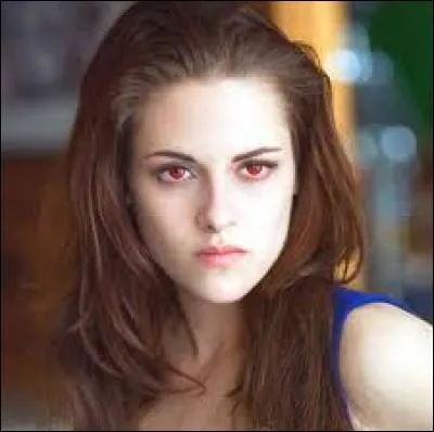 Avec qui Bella va-t-elle à Portland dans "Twilight Tentation" ?