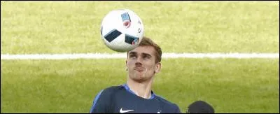 Lequel n'est pas son surnom ?