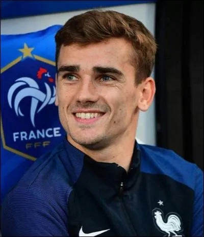 Comment a-t-il annoncé la grossesse d'Erika ?