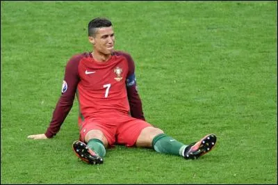 En finale, au bout de combien de temps Ronaldo sort-il du terrain ?