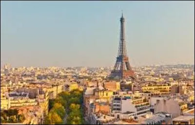 En combien d'arrondissements la ville de Paris est-elle divisée ?