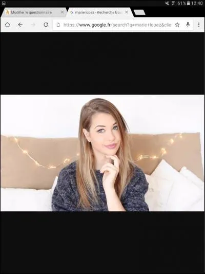 Comment s'appelle sa chaîne de vlog ?