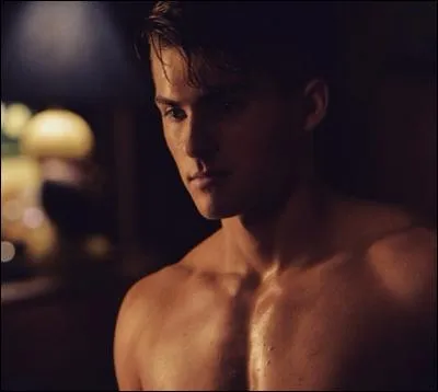 Comment s'appelle le frère d'Aria ?