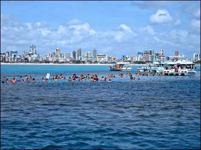 Où se trouve João Pessoa, capitale de l'État de Paraíba ?