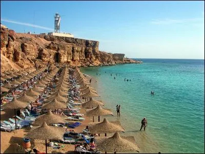 Où se situe Charm el-Cheikh (Sharm el-Sheikh) ?