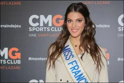 Dans quelle ville Iris a-t-elle couronné Miss France 2017 ?