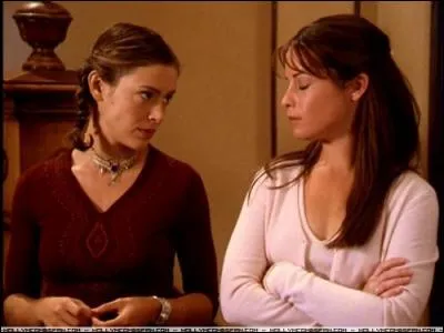 Quel sort jettent-elles ensemble dans la saison 1 ?