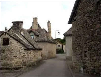 Commune du Massif Central de l'arrondissement de Tulle,en Xaintrie noire, Camps-Saint-Mathurin-Léobazel se situe dans le département ...