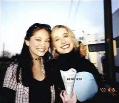 En quelle année ont-elles passé leurs vacances ensemble avec leurs copains ?