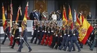 Que célèbre la fête nationale espagnole, aussi appelée "Jour de l'hispanité", le 12 octobre ?