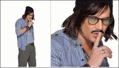 Comment s'appelle le pianiste du studio ?