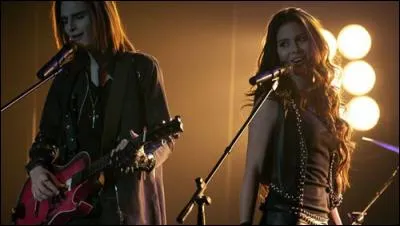 Comment le groupe de Daisy s'appelle-t-il ?