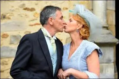 Comment s'appellent les parents de Julien ?