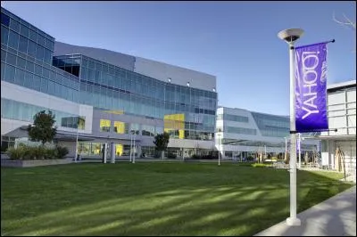 Deuxi&egrave;me ville du comt&eacute; de Santa Clara, si&egrave;ge de Yahoo :