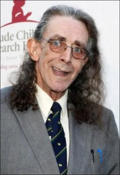 Combien mesure Peter Mayhew, l'acteur jouant Chewabacca ?