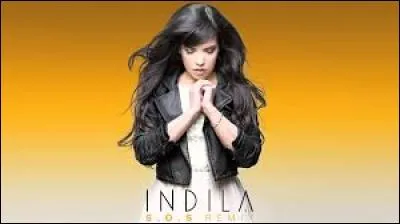 Indila chante en...