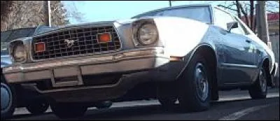 La toute 1ère Mustang fut de la classe des Pony Cars et des Muscle Car, quelle fut la classe de la seconde génération ?