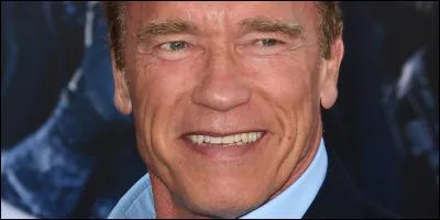 Schwarzy nu dans un magazine gay, non mais vous plaisantez !