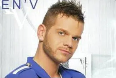 Quelle chanson est sortie en mars 2012 ?