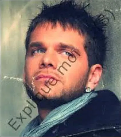 Dans "Explique-moi" de quel danger Keen'V parle-t-il ?