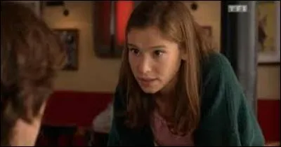 De qui Salomé tombe-t-elle amoureuse dans S6E2 ?