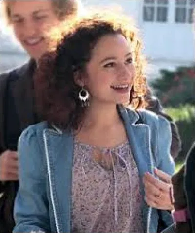 Qui était une super amie de Clem et Alizée ?