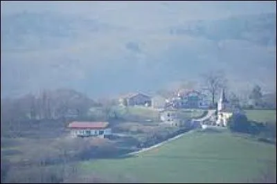 Je vous propose une petite balade en Aquitaine, à Orsanco. Village de l'arrondissement de Bayonne, dans le Pays de Mixe, il se trouve dans le département ...