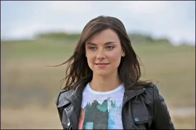 Qui est cette fille qui drague Ty ?