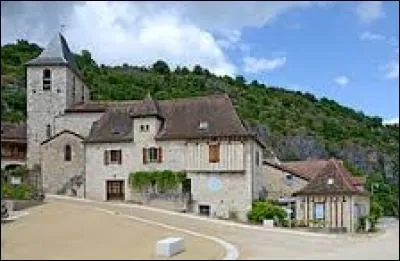 Je vous emmène en Midi-Pyrénées, à la découverte de Corn. Village du Quercy, il se trouve dans le département ...