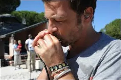 Quelle est sa passion en dehors de la musique ?