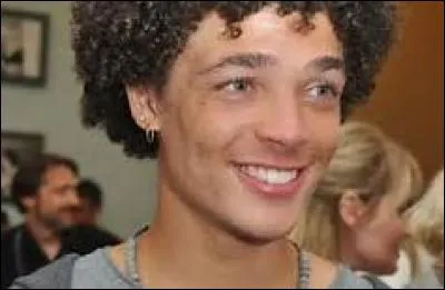 Avec qui Baptiste a-t-il trompé Emma ?